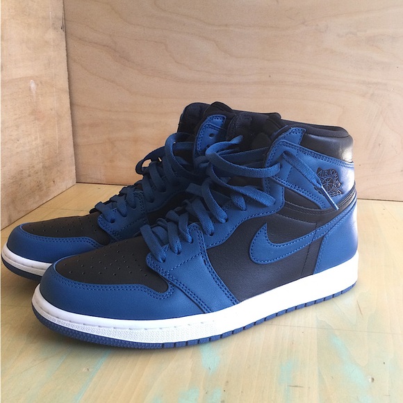 AIR JORDAN 1 RETRO HIGH OG 'DARK MARINA BLUE' - Picture 5 of 12